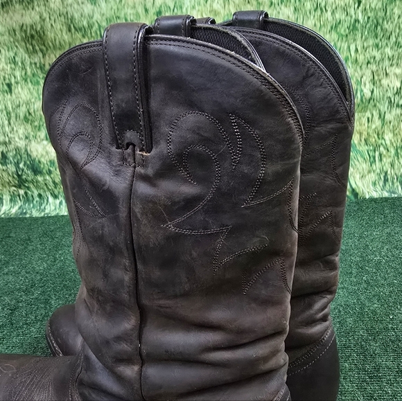 Durango | Slouchy Distressed Oil Soaked Leather Western Extra Wide Fit Boots - Picture 9 of 16